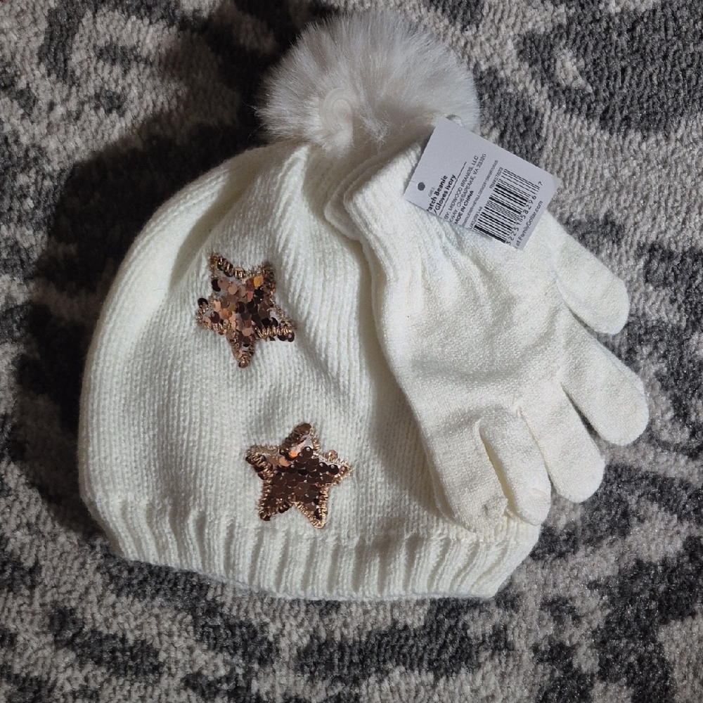 Cozy White Knit Hat and Glove Set with Star Accents
